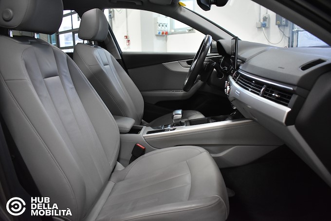 AUDI A4 Avant 40 TDI quattro S tronic Business Advanced